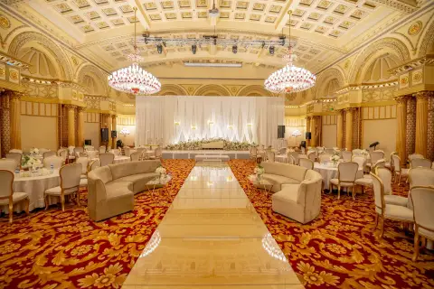 The bridal stage, ready for your entrance